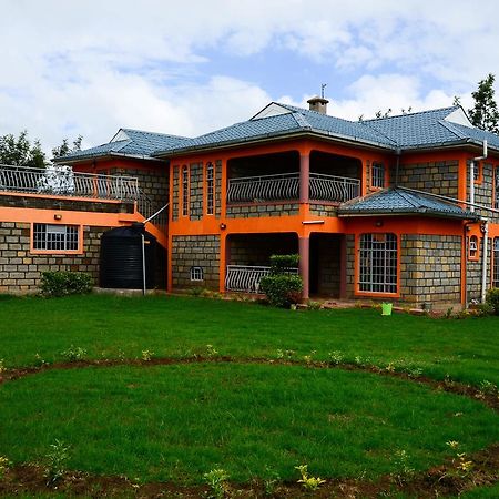 Serian Vacation House Narok Екстер'єр фото